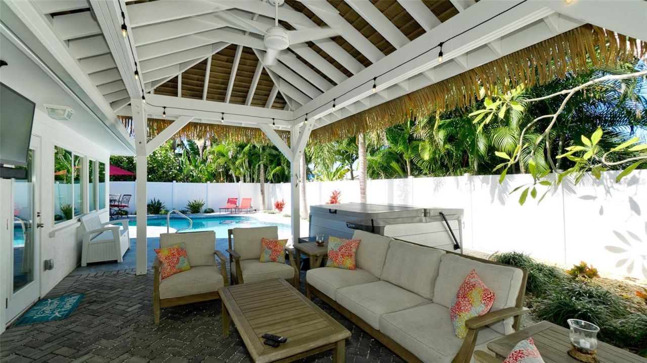 504 69th Street, Holmes Beach, FL 34217 Photo