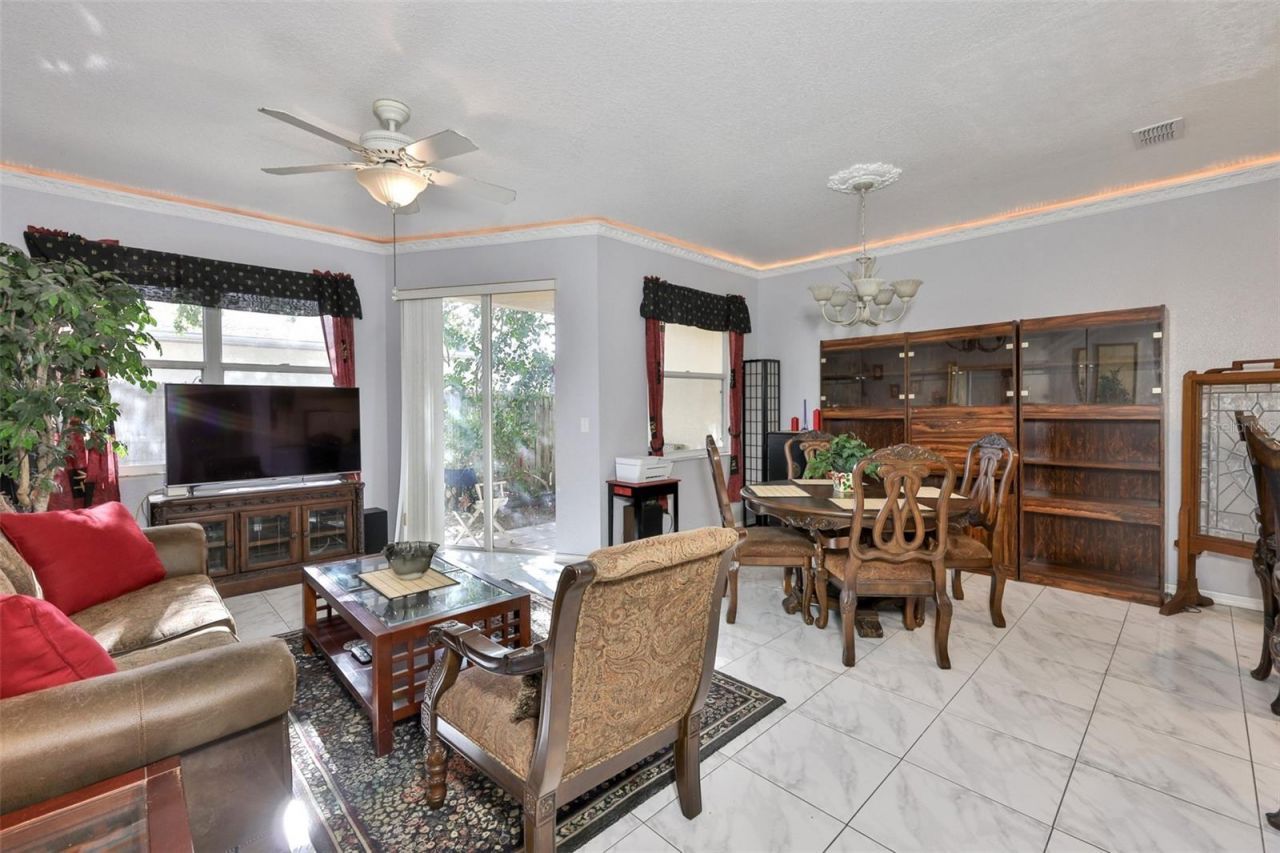 6400 46th Avenue N, Unit 71, Kenneth City, FL 33709 Photo