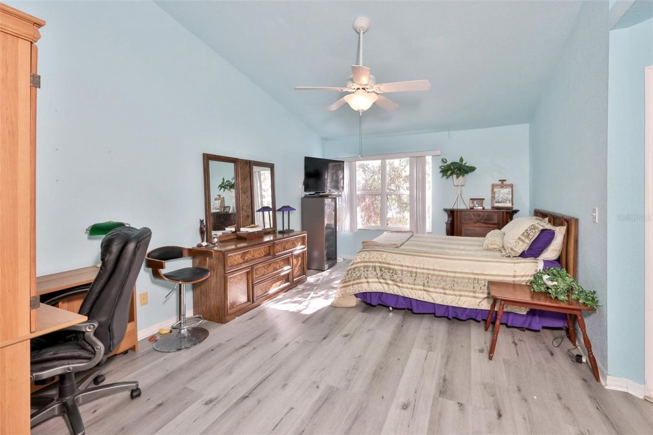 6400 46th Avenue N, Unit 71, Kenneth City, FL 33709 Photo