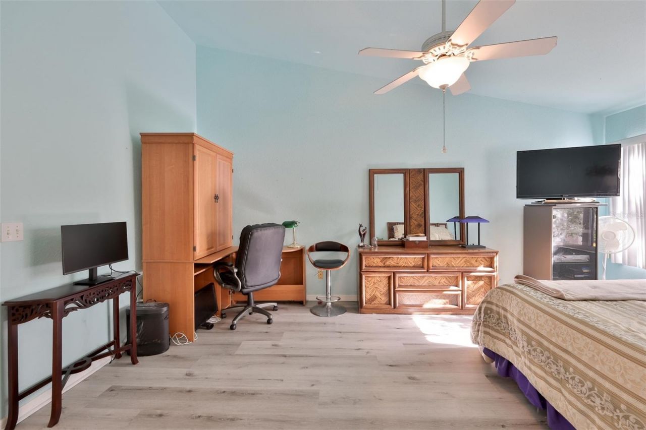 6400 46th Avenue N, Unit 71, Kenneth City, FL 33709 Photo