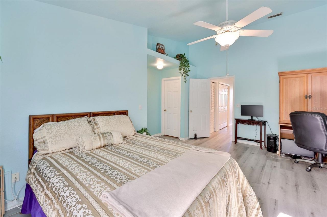 6400 46th Avenue N, Unit 71, Kenneth City, FL 33709 Photo