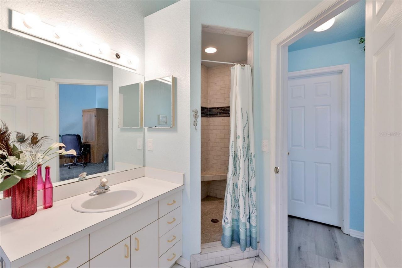 6400 46th Avenue N, Unit 71, Kenneth City, FL 33709 Photo