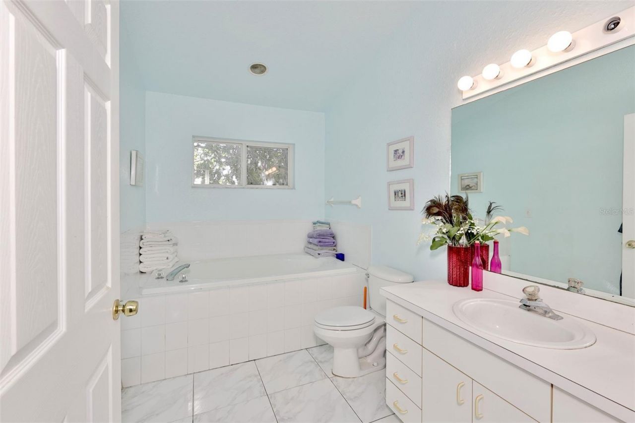 6400 46th Avenue N, Unit 71, Kenneth City, FL 33709 Photo