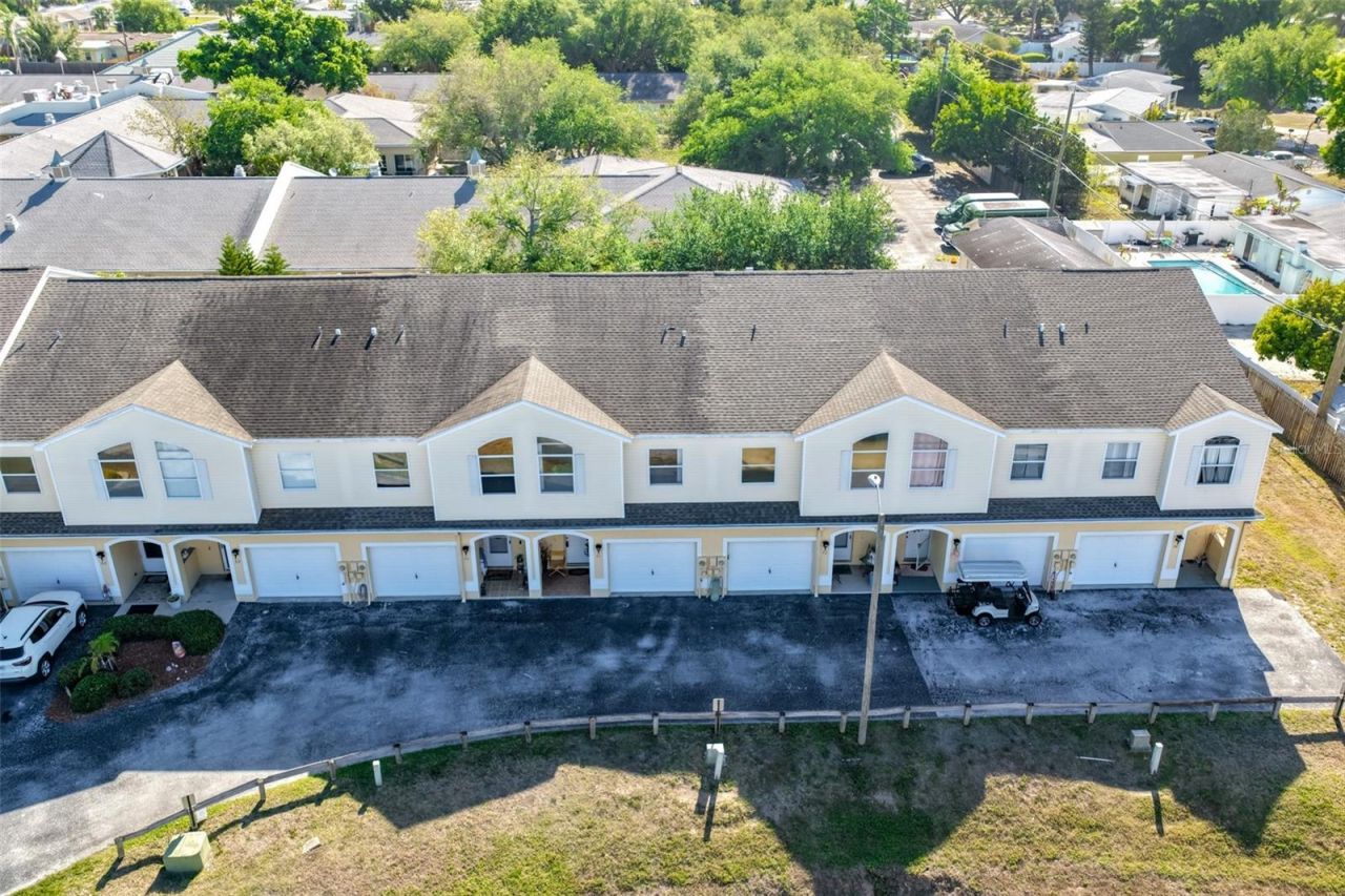 6400 46th Avenue N, Unit 71, Kenneth City, FL 33709 Photo