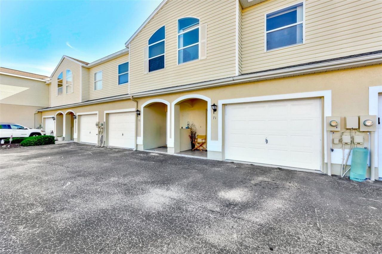 6400 46th Avenue N, Unit 71, Kenneth City, FL 33709 Photo