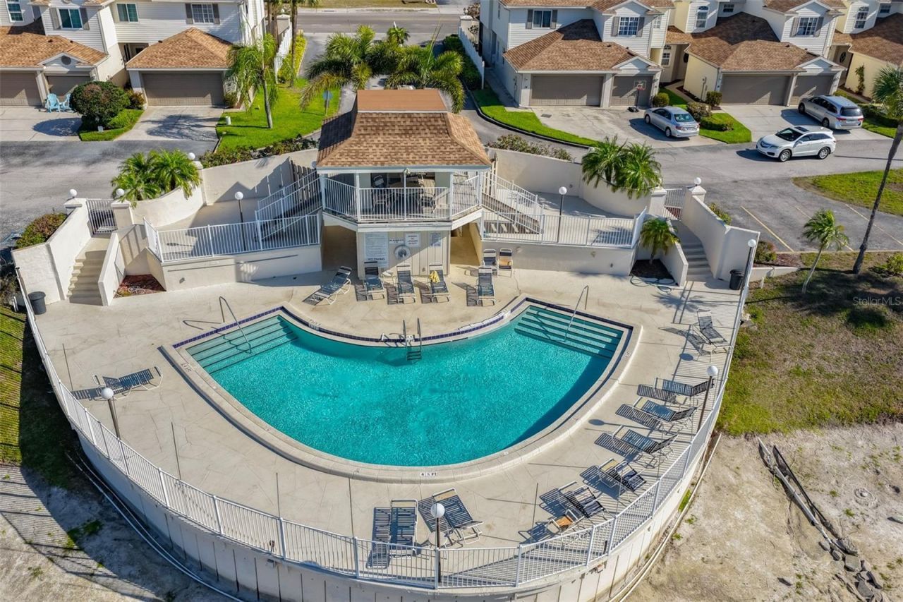 6400 46th Avenue N, Unit 71, Kenneth City, FL 33709 Photo