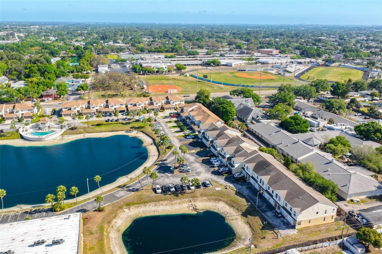 6400 46th Avenue N, Unit 71, Kenneth City, FL 33709 Photo