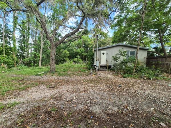 9260 LAKE DRIVE, NEW PORT RICHEY, FL 34654