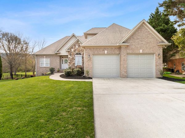 9676 Pecan Springs Circle, Chattanooga, TN 37421