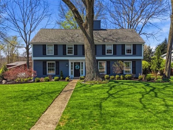 1055 Wade Lane, Oakmont, PA 15139