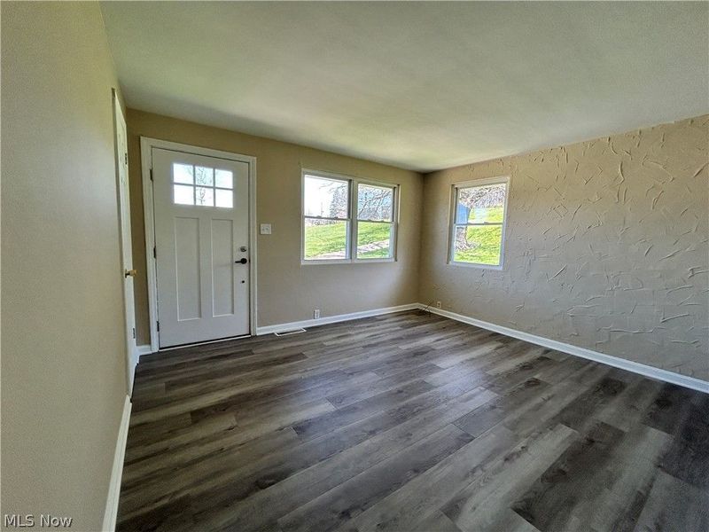 155 Canton Road, Wintersville, OH 43952 Photo 4