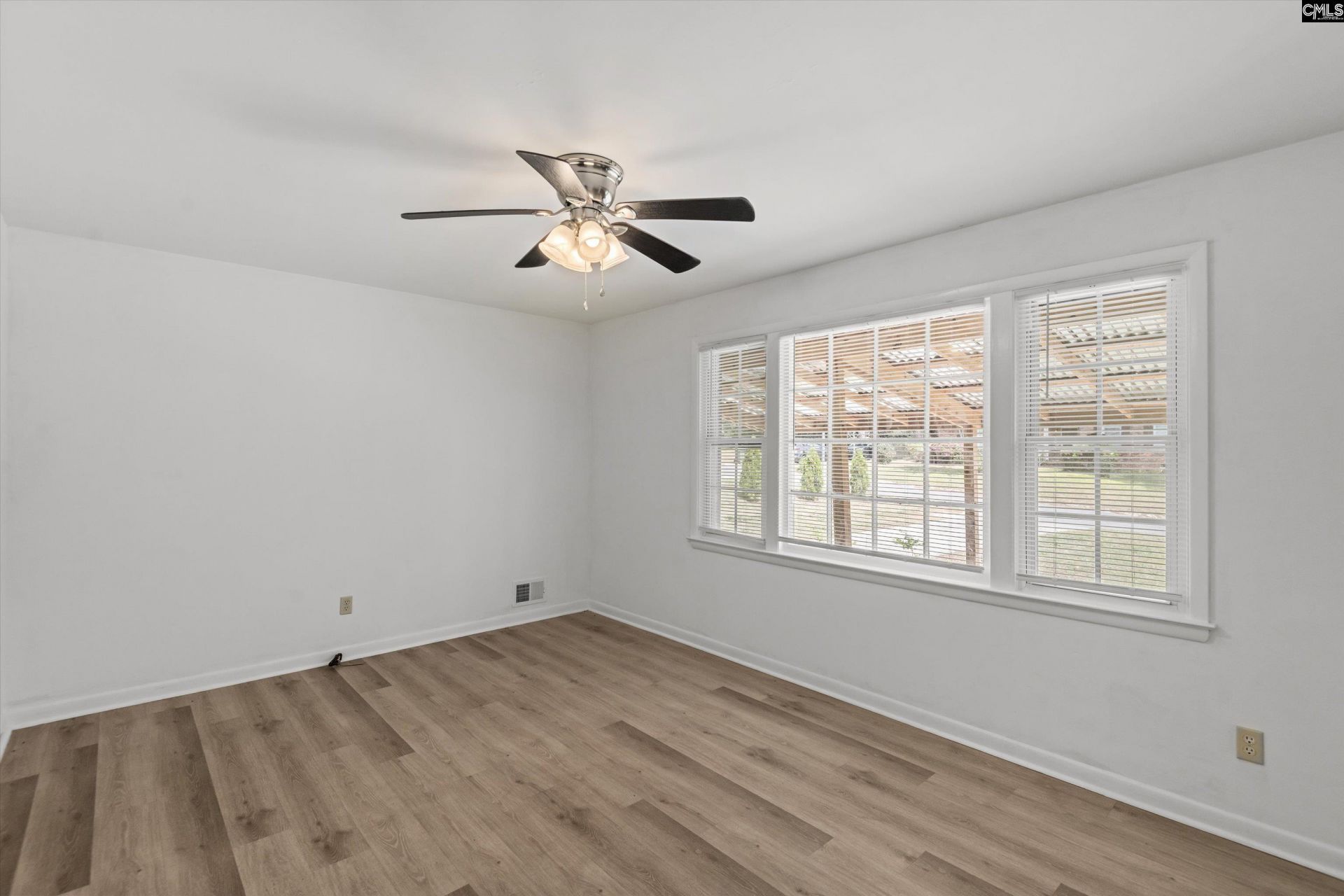 7037 Pisgah Drive Photo 5