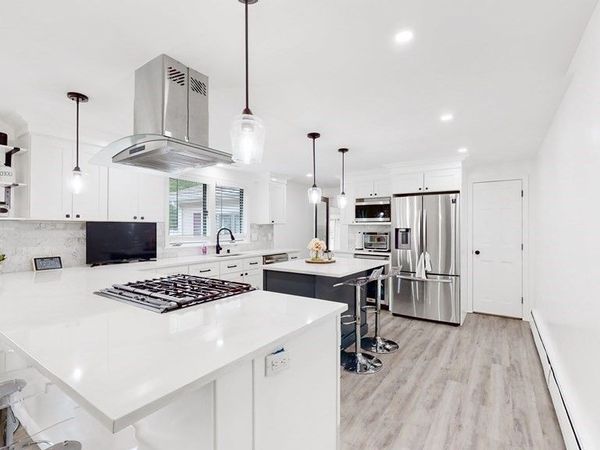 9 Gaywood Cir, Methuen, MA 01844