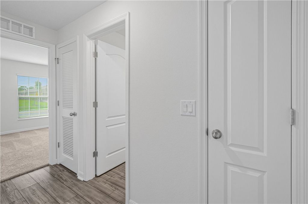 9350 104th Court , Vero Beach, FL 32967 Photo