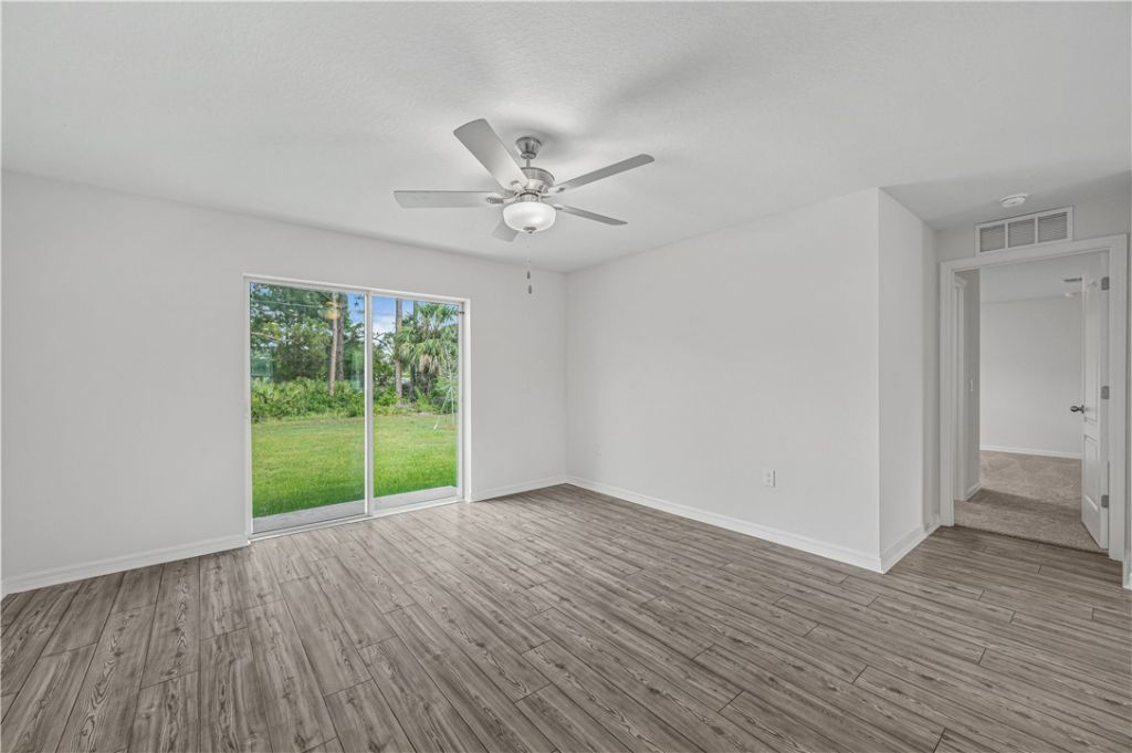 9350 104th Court , Vero Beach, FL 32967 Photo