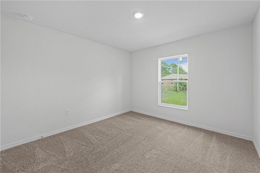 9350 104th Court , Vero Beach, FL 32967 Photo