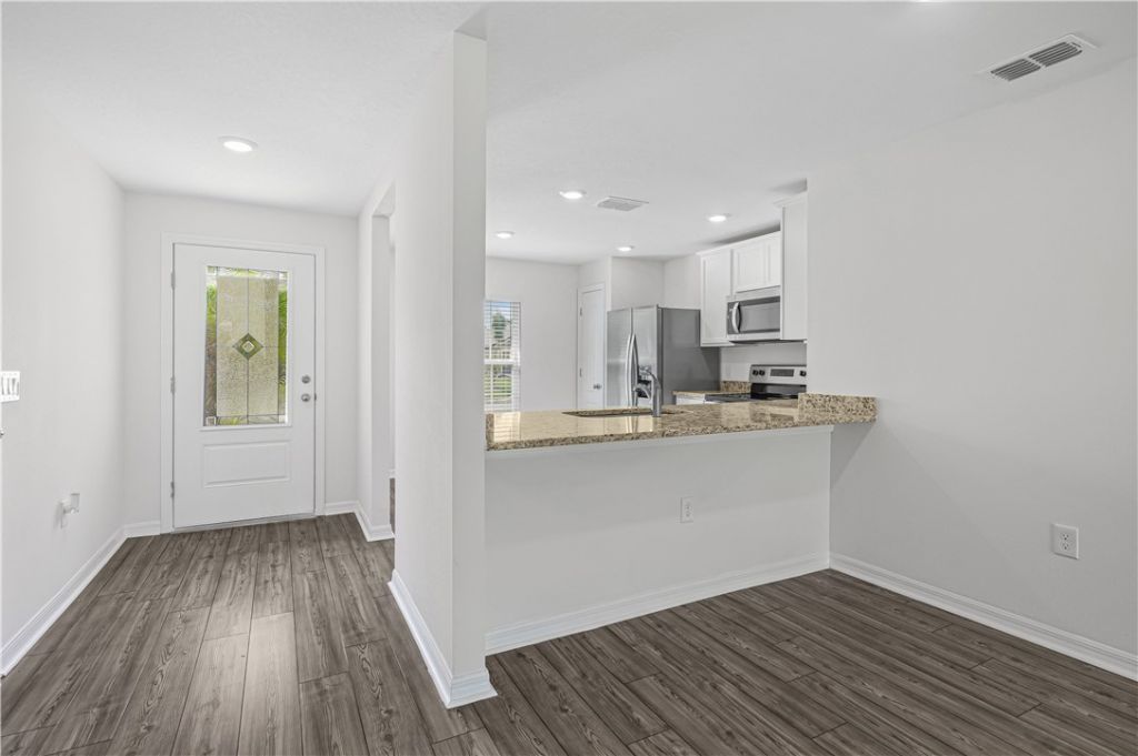 9350 104th Court , Vero Beach, FL 32967 Photo