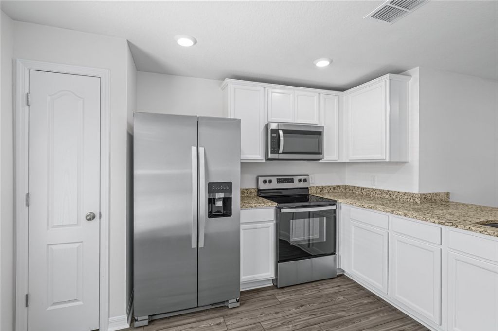 9350 104th Court , Vero Beach, FL 32967 Photo