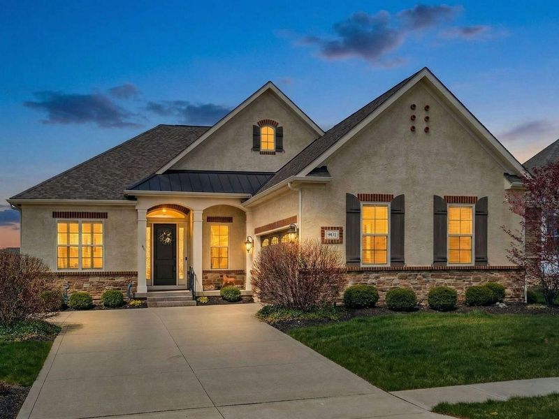 9571 Fair Oaks Drive, Powell, OH 43065 Photo 4