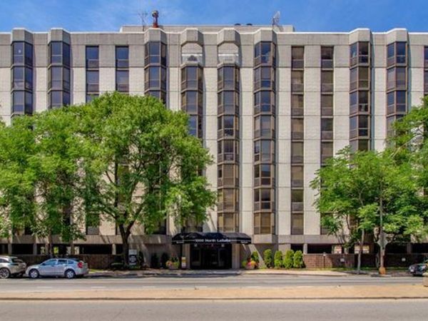 1000 N LaSalle Drive , Unit 207, Chicago, IL 60610