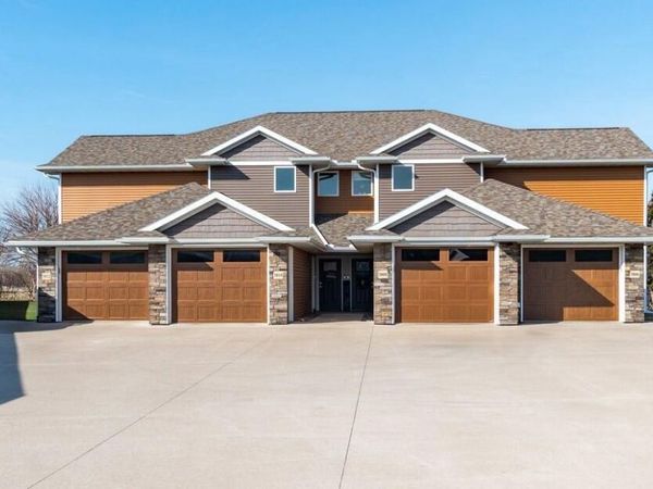 3810 Sunnyside DRIVE W, La Crosse, WI 54601