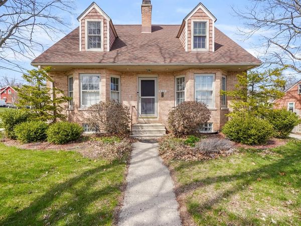 620 73rd STREET, Kenosha, WI 53143