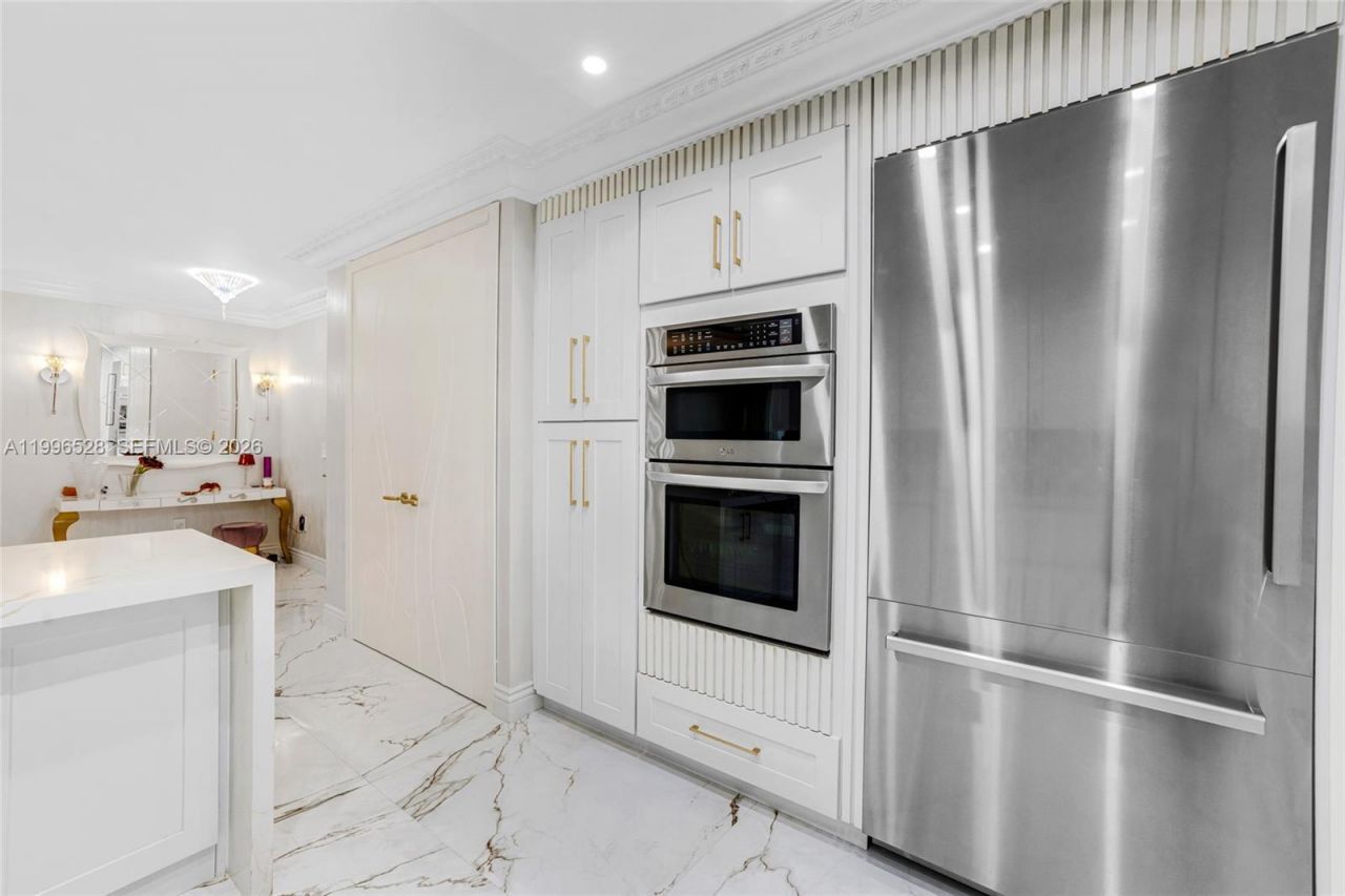 9801 Collins Ave, Unit 19T, Bal Harbour, FL 33154 Photo