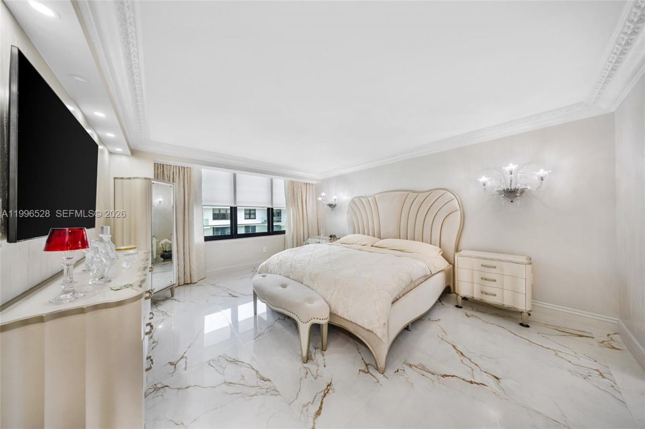 9801 Collins Ave, Unit 19T, Bal Harbour, FL 33154 Photo