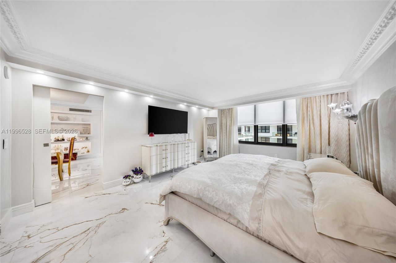 9801 Collins Ave, Unit 19T, Bal Harbour, FL 33154 Photo