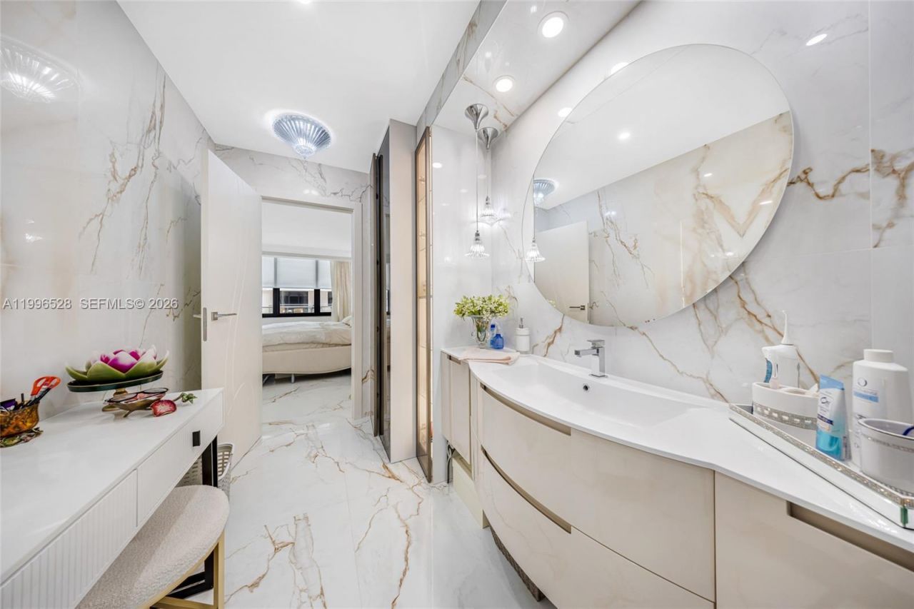 9801 Collins Ave, Unit 19T, Bal Harbour, FL 33154 Photo