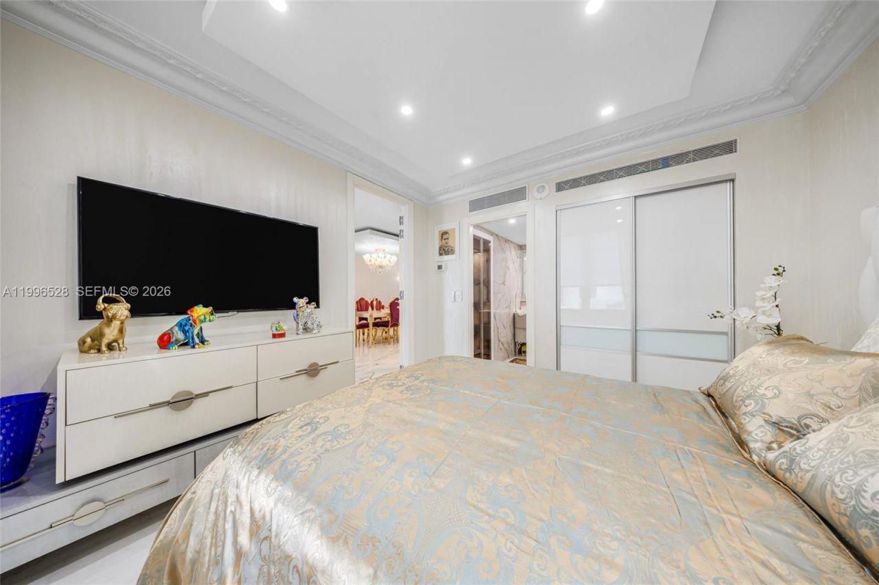 9801 Collins Ave, Unit 19T, Bal Harbour, FL 33154 Photo