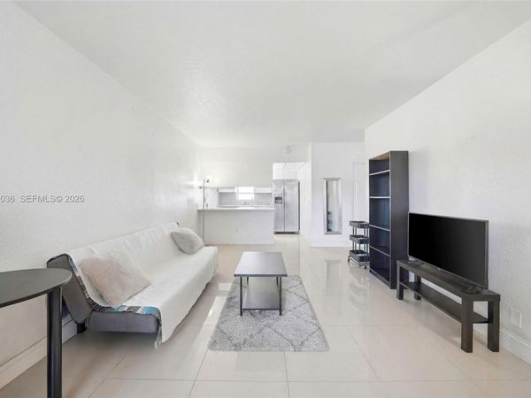 1100 NE 9th Ave , Unit 105, Fort Lauderdale, FL 33304