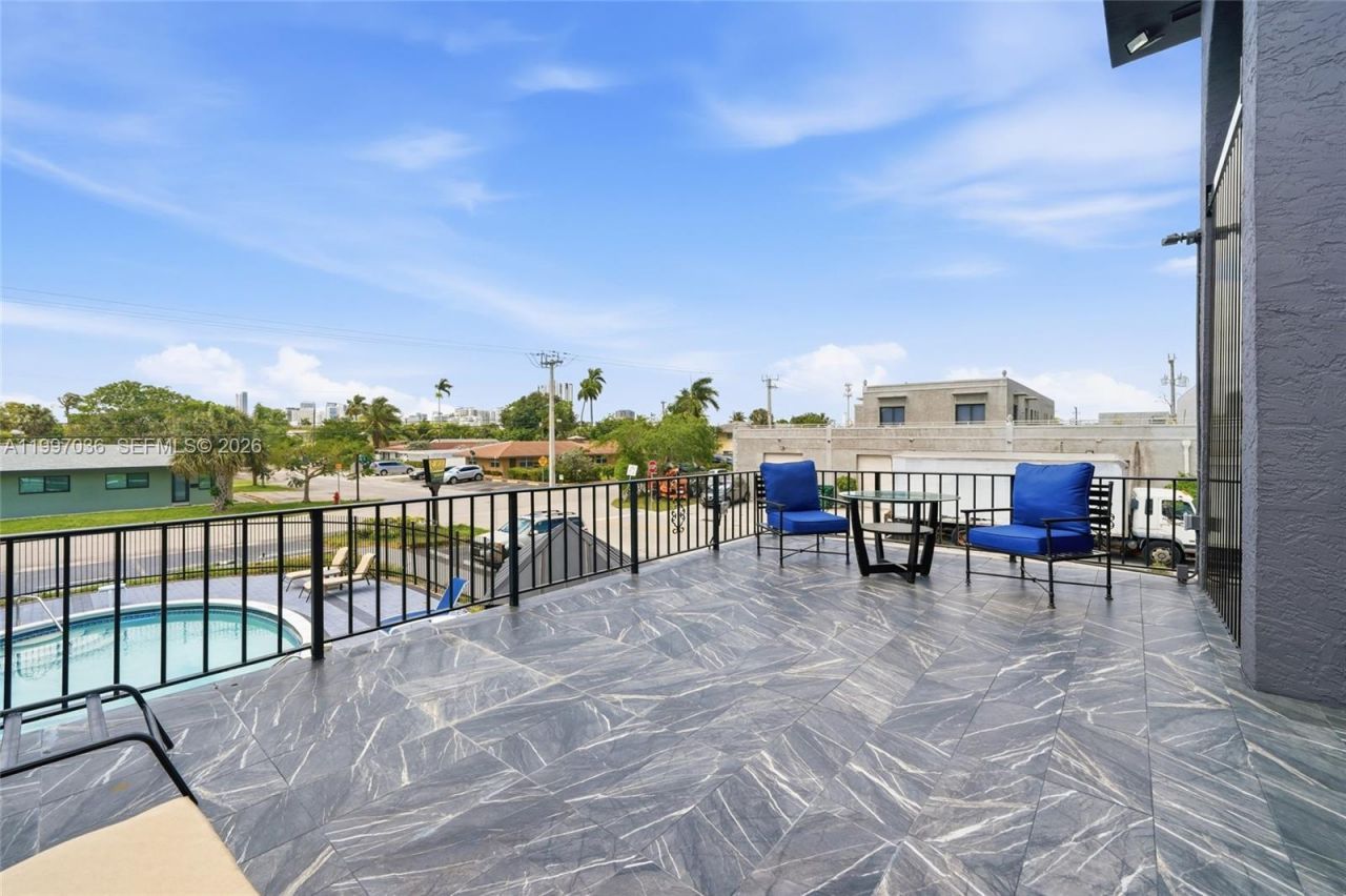 1100 NE 9th Ave , Unit 105, Fort Lauderdale, FL 33304 Photo