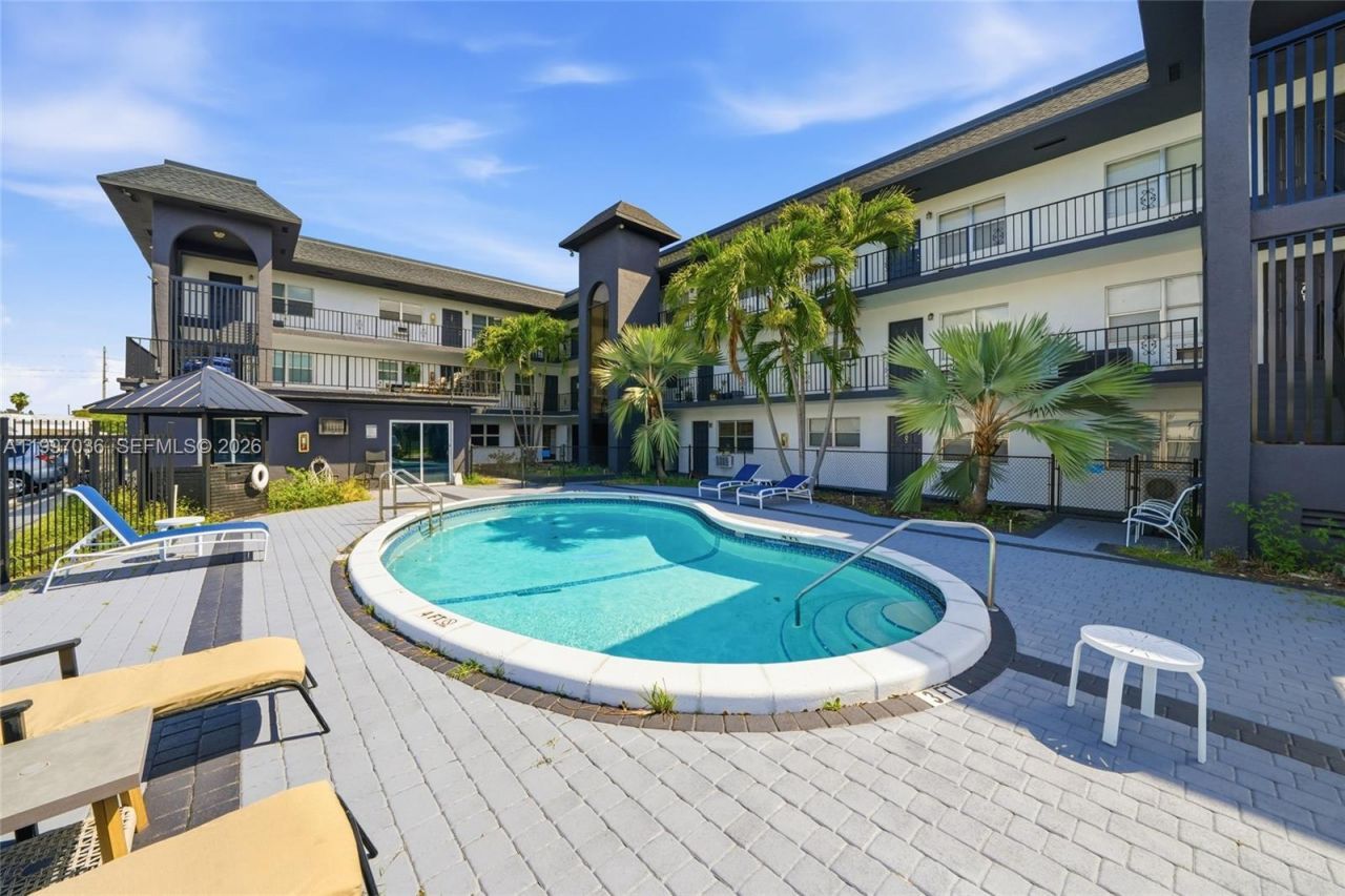 1100 NE 9th Ave , Unit 105, Fort Lauderdale, FL 33304 Photo
