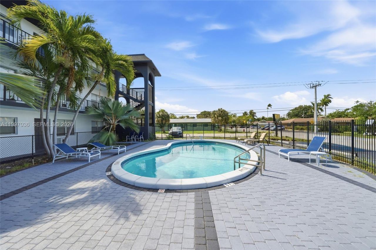 1100 NE 9th Ave , Unit 105, Fort Lauderdale, FL 33304 Photo