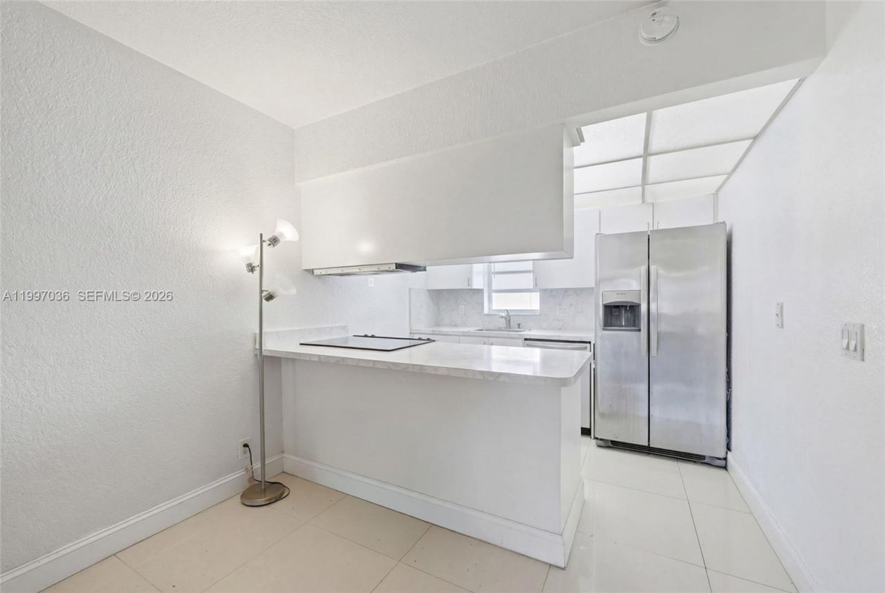 1100 NE 9th Ave , Unit 105, Fort Lauderdale, FL 33304 Photo