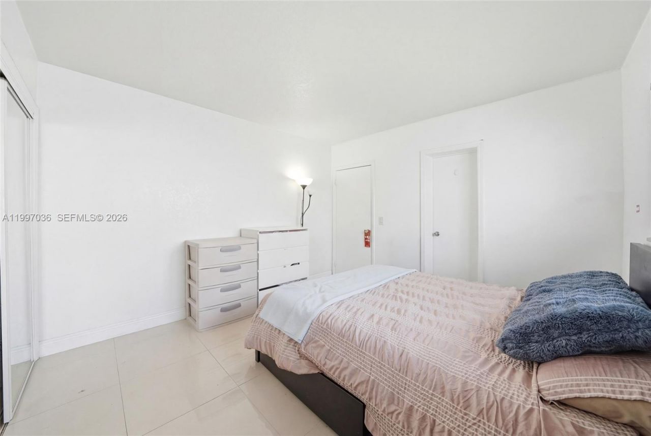 1100 NE 9th Ave , Unit 105, Fort Lauderdale, FL 33304 Photo