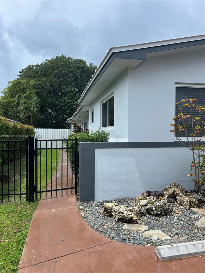 2804 SW 35th Ave, Unit 2804, Miami, FL 33133 Photo