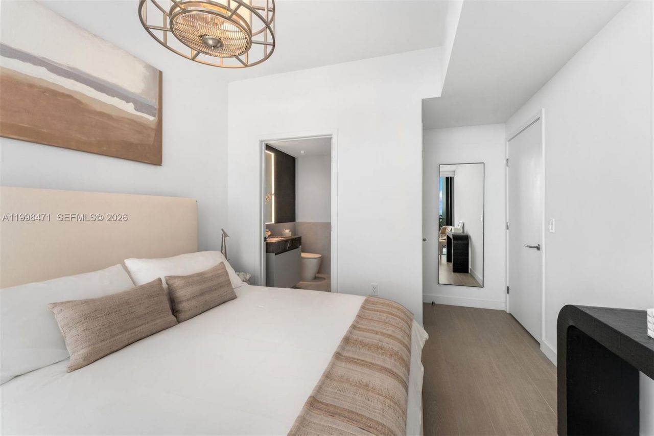 500 Alton Rd, Unit 1802, Miami Beach, FL 33139 Photo