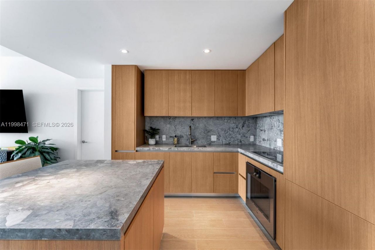 500 Alton Rd, Unit 1802, Miami Beach, FL 33139 Photo