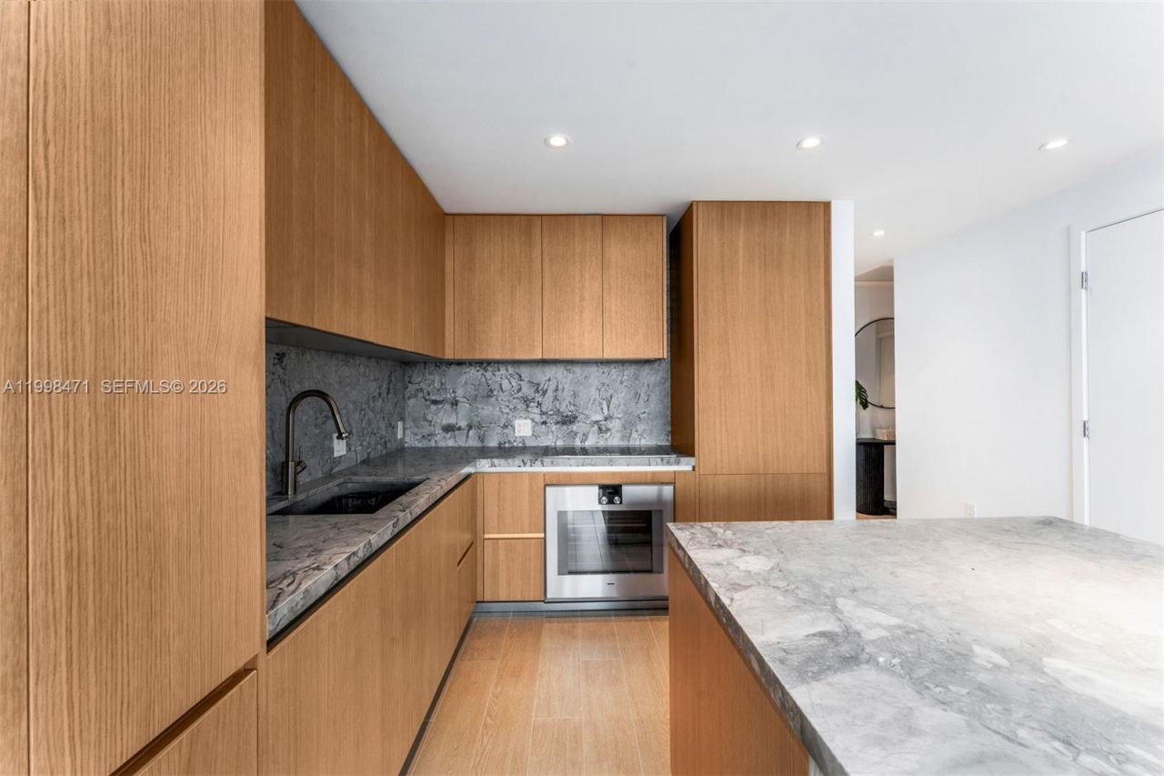 500 Alton Rd, Unit 1802, Miami Beach, FL 33139 Photo