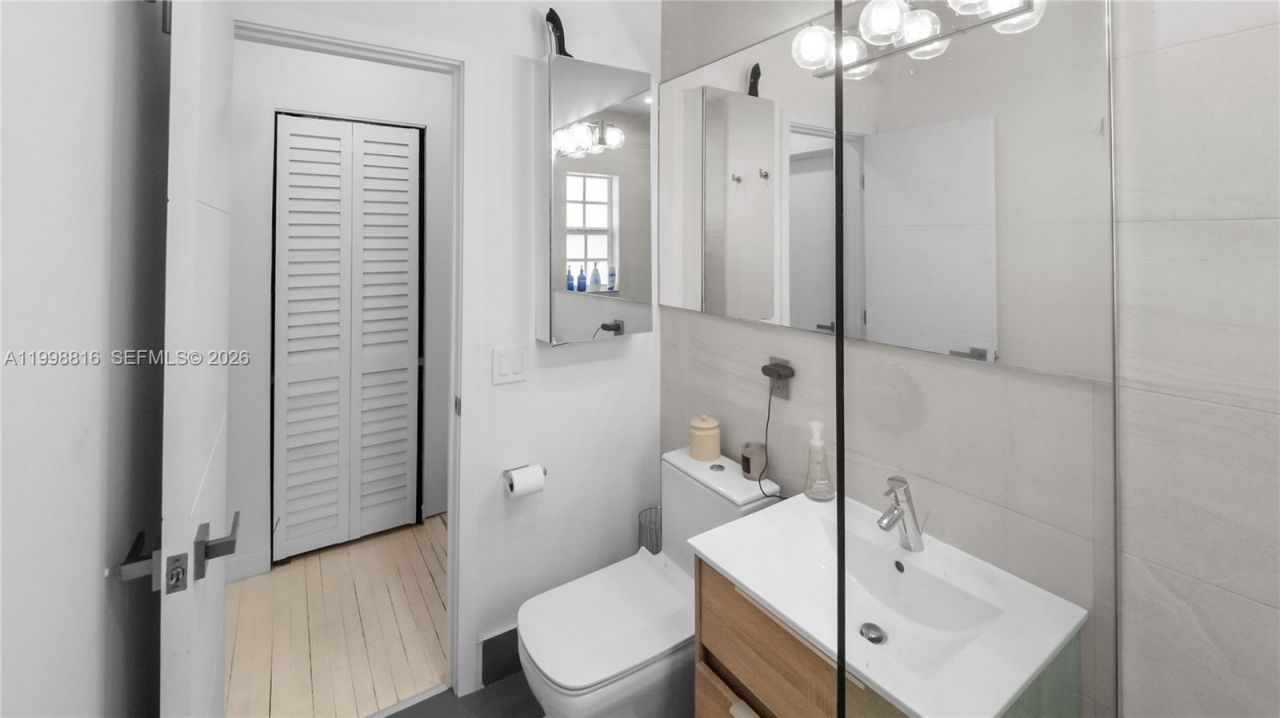 645 Michigan Ave, Unit A, Miami Beach, FL 33139 Photo