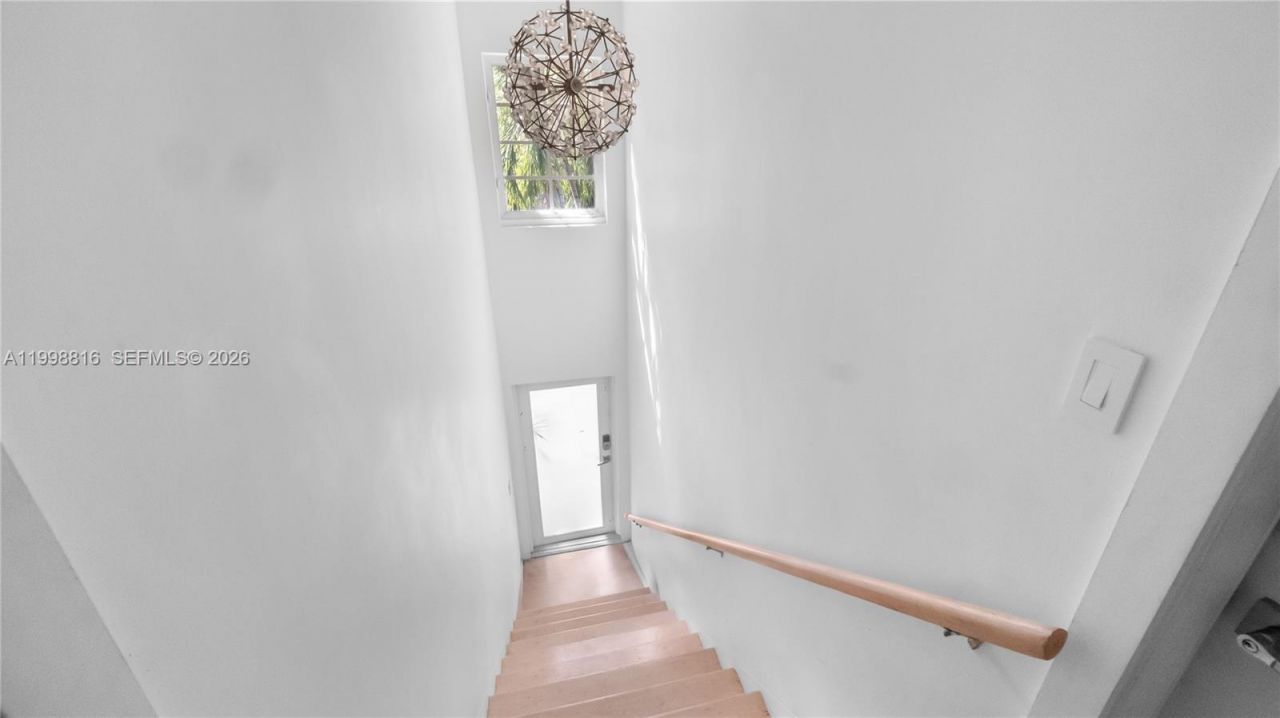 645 Michigan Ave, Unit A, Miami Beach, FL 33139 Photo