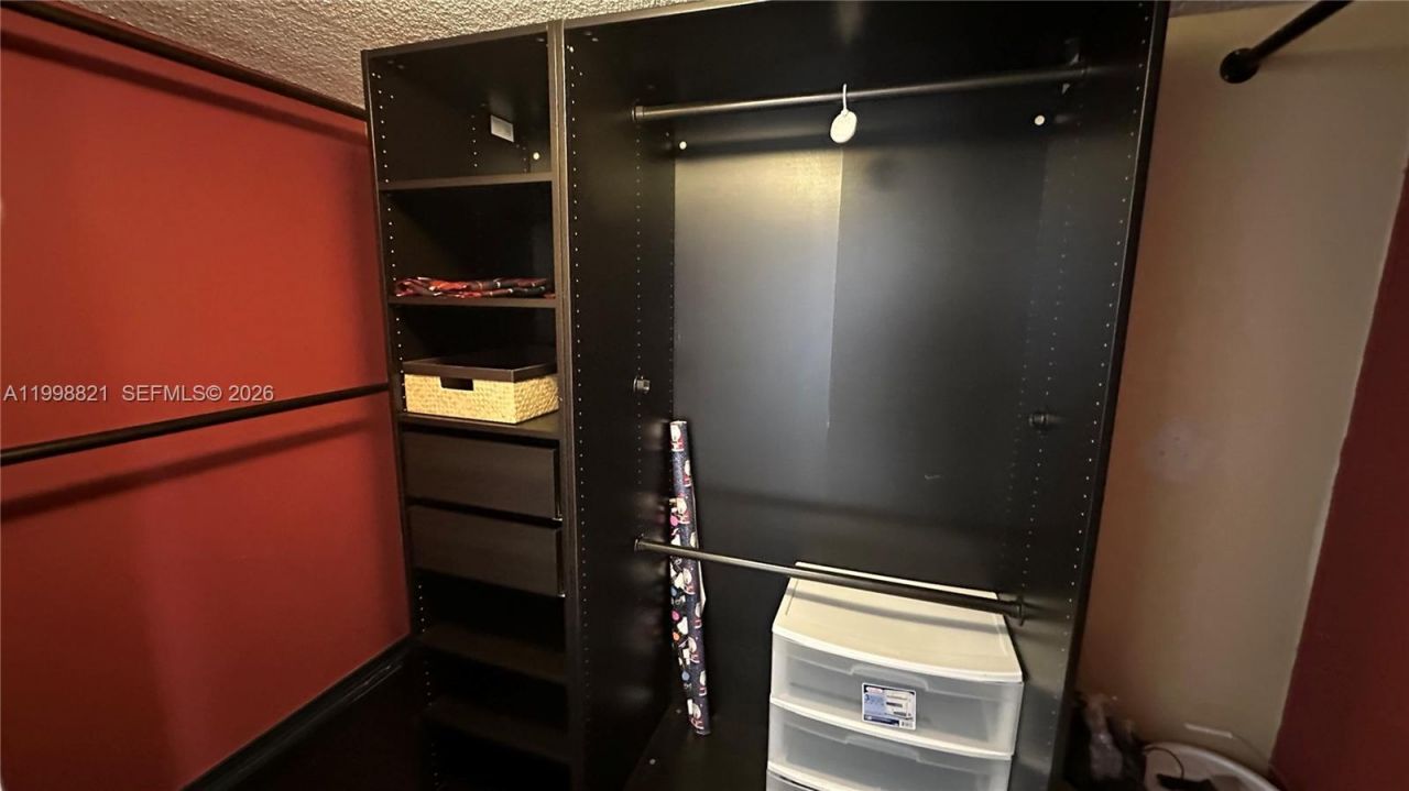 210 174th St, Unit 608, Sunny Isles Beach, FL 33160 Photo