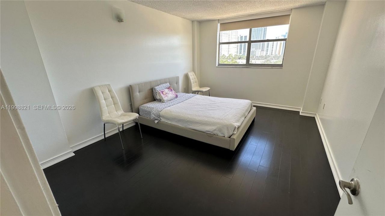 210 174th St, Unit 608, Sunny Isles Beach, FL 33160 Photo