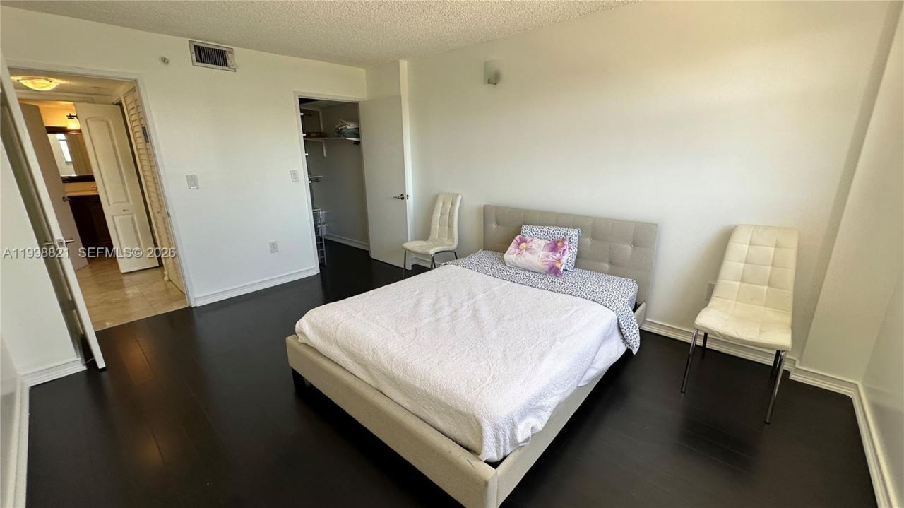 210 174th St, Unit 608, Sunny Isles Beach, FL 33160 Photo