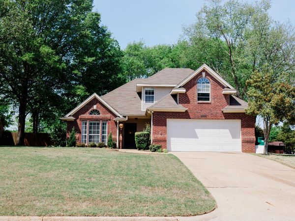 1704 Valley View Dr., Tupelo, MS 38801