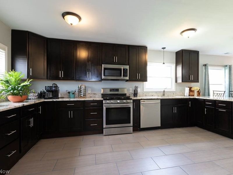 15 Wintergreen Hill Drive, Painesville, OH 44077 Photo 11