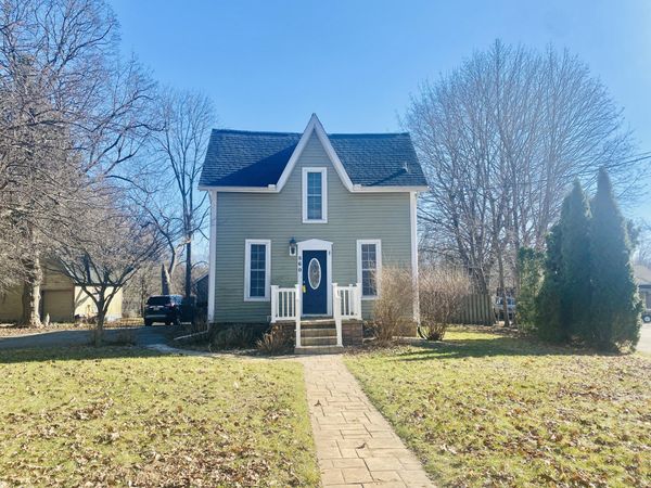 860 E Michigan Avenue, Marshall, MI 49068