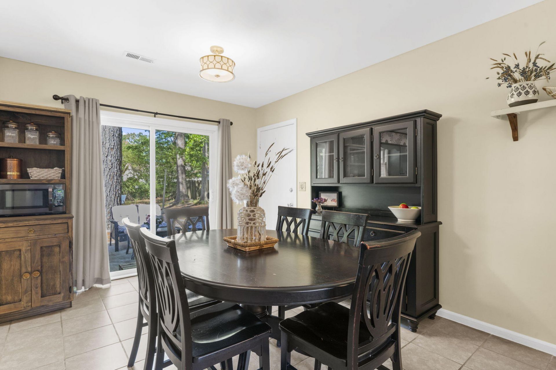 118 Carol Drive Photo 9